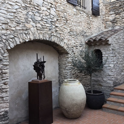 Patioen på Château Mallefougasse